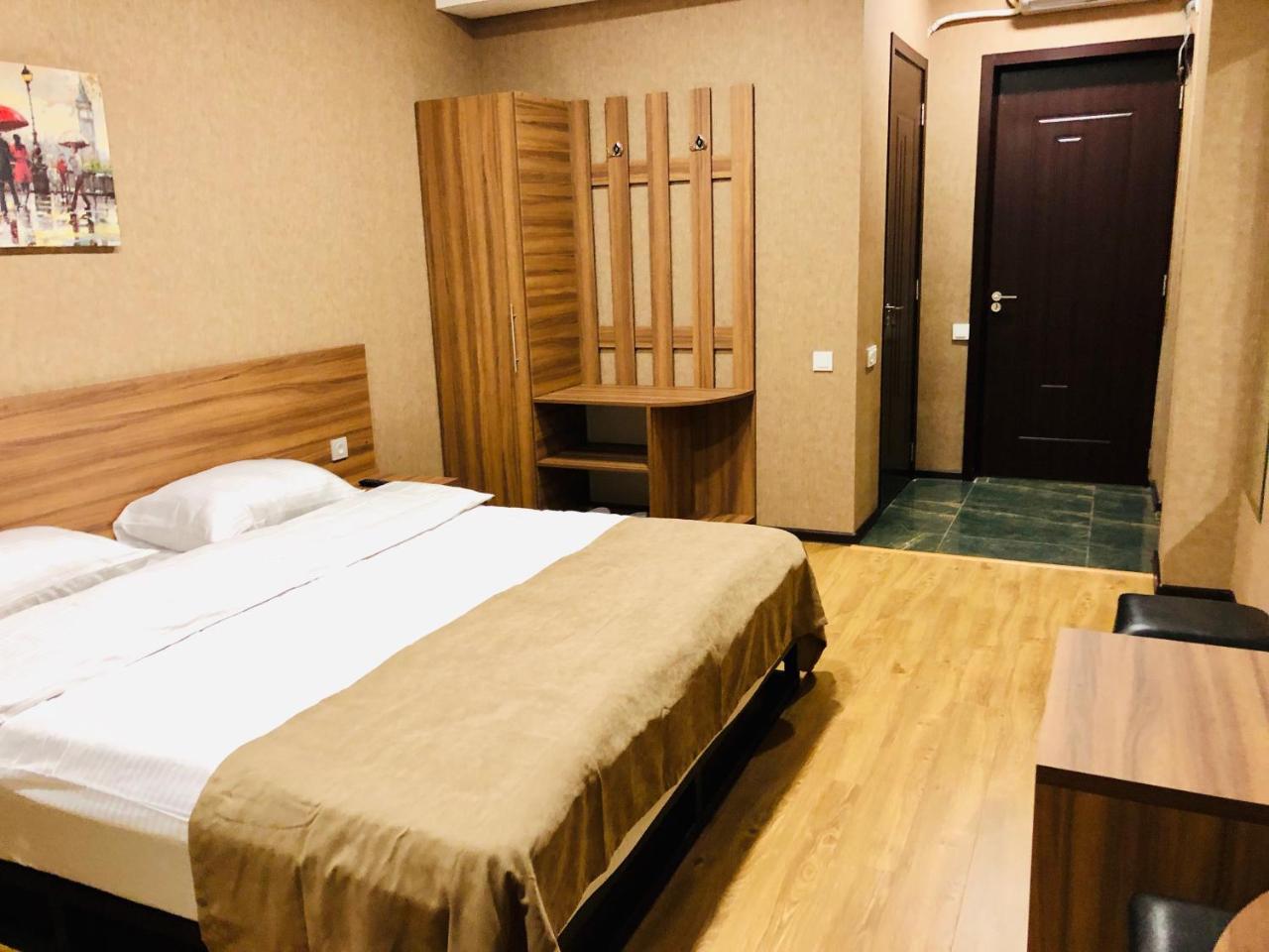 Lords Hotel Tbilisi ภายนอก รูปภาพ